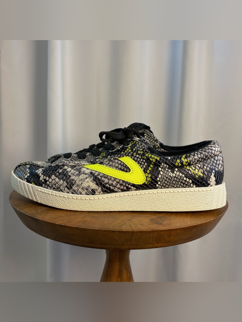 Tretorn Nylite 41 Plus Snake Print Neon Yellow Sneakers Women's 8.5 EUC
